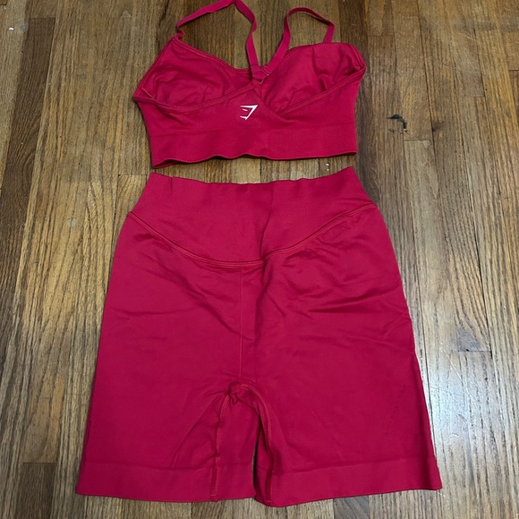 Gymshark Workout Set - Picture 3 of 4